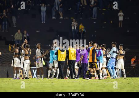 Novo Horizonte, Brésil. 30 avril 2025. SP - NOVO HORIZONTE - 04/30/2025 - 2025 BRÉSIL CUP, NOVORIZONTINO x CORINTHIANS - Corinthians les joueurs célèbrent la victoire à la fin du match contre Novorizontino au stade Jorge Ismael de Biasi pour le championnat de la Coupe du Brésil 2025. Photo : Joisel Amaral/AGIF crédit : AGIF/Alamy Live News Banque D'Images