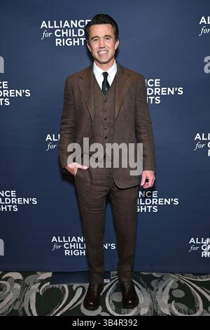 Beverly Hills, États-Unis. 30 avril 2025. Rob McElhenney arrive à l'Alliance for Children's Rights 33rd Annual Champions for Children au Beverly Wilshire Hotel le 30 avril 2025 à Beverly Hills, CA. © LISA OConnor/AFF-USA.com Credit : AFF/Alamy Live News Banque D'Images