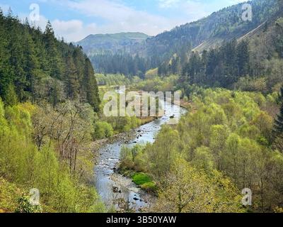Vue le long de la vallée d'Ystwyth, Ceredigion, pays de Galles occidental. Banque D'Images