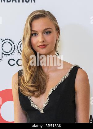 27 mars 2022, West Hollywood, Californie, États-Unis : Lilly Krug à la 30e soirée annuelle de visionnement de l'Académie Elton John AIDS Foundation le dimanche 27 mars 2022 au City of West Hollywood Park à West Hollywood, Californie. DOUGLAS CUELLAR/PI (crédit image : © Prensa Internacional via ZUMA Press Wire) Banque D'Images