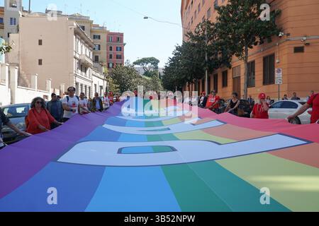 Rome, Italie. 01 mai 2025. Drapeau de la paix lors du défilé de la CGIL, du CISL et de l'UIL pour Primo Maggio, fête du travail, Actualités à Rome, Italie, 01 mai 2025 crédit : Agence photo indépendante/Alamy Live News Banque D'Images