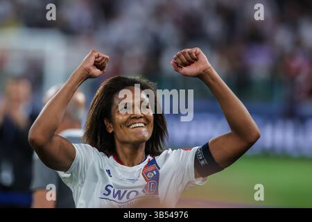 21 mai 2022, Turin, Italie : Wendie Renard de l'Olympique Lyonnais célèbre la finale de l'UEFA Women's Champions League 2021/22 entre le FC Barcelone et l'Olympique Lyonnais au stade Allianz. (Crédit image : © Fabrizio Carabelli/SOPA images via ZUMA Press Wire) Banque D'Images