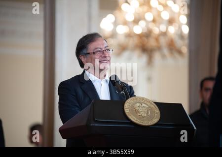 8 août 2022, Bogota, Cundinamarca, Colombie : le président colombien Gustavo Petro parle lors d'une conférence de presse avec les présidents colombien et chilien, à Bogota, Colombie, le 8 août 2022. Photo par : Chepa Beltran/long Visual Press (crédit image : © Chepa Beltran/LongVisual via ZUMA Press Wire) Banque D'Images