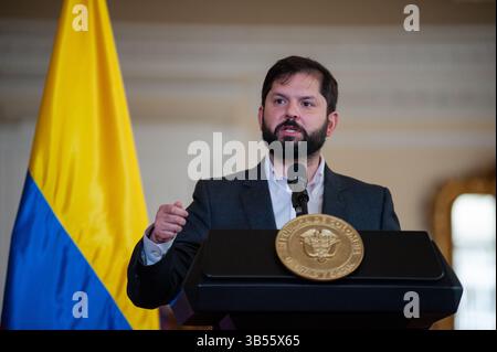 8 août 2022, Bogota, Cundinamarca, Colombie : le président chilien Gabriel Boric s'exprime lors d'une conférence de presse avec les présidents de Colombie et du Chili, à Bogota, Colombie, le 8 août 2022. Photo par : Chepa Beltran/long Visual Press (crédit image : © Chepa Beltran/LongVisual via ZUMA Press Wire) Banque D'Images