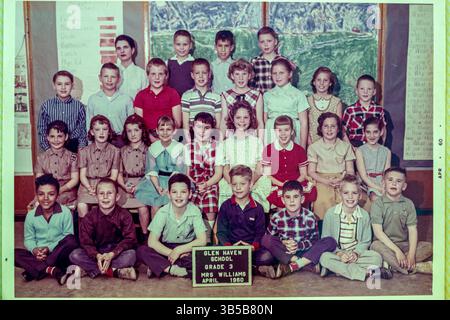 Wheaton Silver Spring Maryland, Glen Haven Elementary School, école de classe photo fanée, troisième année 3, élèves garçons filles groupe, 1960 école portr Banque D'Images