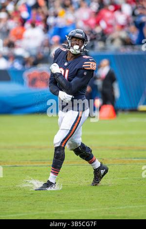 11 septembre 2022 : Chicago, Illinois, États-Unis - Chicago Bears #91 Dominique Robinson célèbre son sac pendant le match entre les 49ers de San Francisco et les Bears de Chicago au Soldier Field à Chicago, il. (Crédit image : © Mike Wulf/CSM via ZUMA Press Wire) Banque D'Images