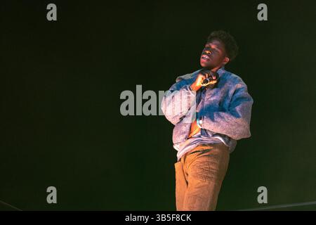 22 avril 2022, Indio, Californie, États-Unis : DANIEL CAESAR au Coachella Valley Music and Arts Festival à Indio, Californie (crédit image : © Daniel DeSlover/ZUMA Press Wire) Banque D'Images