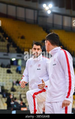 24 février 2022, Athènes, Lombardie, Grèce : GEORGIOS PRINTEZIS, #13 de l'Olympiacos Piraeus en action lors du match de la saison régulière de Turkish Airlines EuroLeague Round 27 entre l'Olympiacos Piraeus et l'AX Armani Exchange Milan au stade de la paix et de l'amitié le 24 février 2022 à Athènes, Grèce. (Crédit image : © Stefanos Kyriazis/ZUMA Press Wire) Banque D'Images