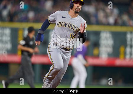 6 septembre 2022 : Jace Peterson (14 ans), troisième joueur de base de Milwaukee, se classe troisième pendant le match avec Milwaukee Brewers et Colorado Rockies au Coors Field à Denver Co. David Seelig/Cal Sport Medi (crédit image : © David Seelig / Cal Sport Media/CSM via ZUMA Press Wire) Banque D'Images