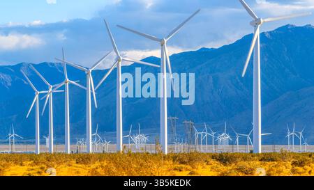 Ferme éolienne dans le désert de Palm Springs, états-unis Banque D'Images