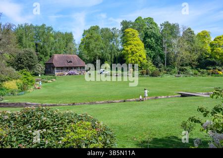Château de Leeds, près de Maidstone, Kent, Royaume-Uni. Pavillon Lawn dans les jardins Princess Alexandra, Banque D'Images