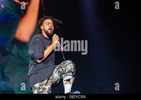30 juillet 2022, Chicago, Illinois, États-Unis : J COLE pendant le Lollapalooza Music Festival au Grant Park à Chicago, Illinois (crédit image : © Daniel DeSlover/ZUMA Press Wire) Banque D'Images