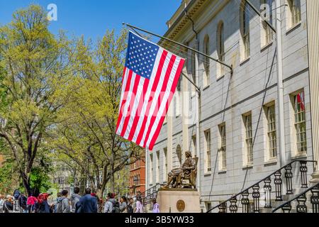 Cambridge, ma, États-Unis - 1er mai 2025 : campus de cette université privée de recherche Ivy League. Banque D'Images