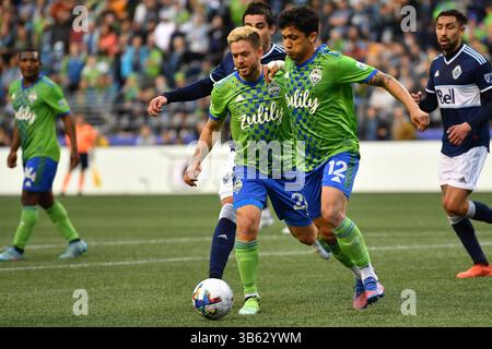 14 juin 2022 : L'attaquant des Seattle Sounders Fredy Montero et le milieu de terrain des Seattle Sounders Kelyn Rowe pendant la première moitié du match de soccer MLS entre les Vancouver Whitecaps FC et Seattle Sounders FC au Lumen Field à Seattle, WA. Steve Faber/CSM (crédit image : © Steve Faber/CSM via ZUMA Press Wire) Banque D'Images