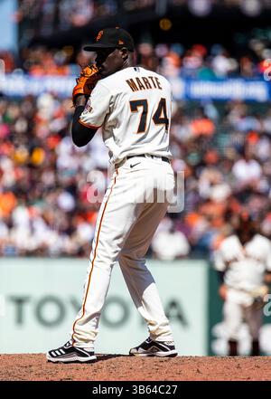 01 mai 2022 San Francisco CA, États-Unis le lanceur de secours de San Francisco Yunior Marte (74 ans) sur le monticule pendant le match MLB entre les Nationals de Washington et les Giants de San Francisco. Les Nationals ont gagné 11-5 à Oracle Park San Francisco Calif. Thurman James / CSM(crédit image : © Thurman James/CSM via ZUMA Press Wire) Banque D'Images