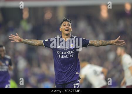 7 septembre 2022, Orlando City, FL, États-Unis : ORLANDO ORLANDO City, FL - 7 SEPTEMBRE : Facundo Torres #17 de Orlando City SC célèbre sa victoire finale de la U.S. Open Cup contre Sacramento Republic FC lors de la finale de la U.S. Open Cup entre Sacramento Republic FC et Orlando City SC au stade Exploria le 7 septembre 2022 à Orlando City, Floride. (Crédit image : © Roy K. Miller/ISIPhotos via ZUMA Press Wire) Banque D'Images