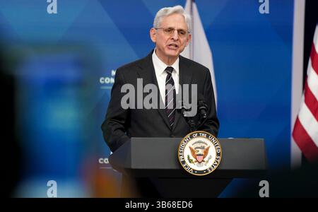 16 mars 2022, Washington, District of Columbia, États-Unis : le procureur général des États-Unis Merrick Garland prononce un discours avant que le vice-président américain Kamala Harris annonce que historiquement les collèges et universités noirs sont maintenant admissibles à un financement dans le cadre du programme Project School Emergency Response to violence du ministère de l'éducation dans l'auditorium South court de la Maison Blanche le 16 mars 2022. Le programme améliore la sécurité du campus fournit des ressources en santé mentale (crédit image : © Leigh Vogel - Pool via CNP/CNP via ZUMA Press Wire) Banque D'Images