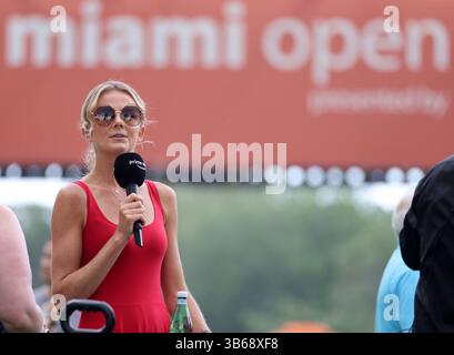 1er avril 2022, Miami Gardens, Floride, États-Unis d'Amérique : MIAMI GARDENS, FLORIDE - 1er AVRIL : Daniela HantuchovÃ¡ au Miami Open au Hard Rock Stadium le 1er avril 2022 à Miami Gardens, Floride. ...Personnes : Daniela HantuchovÃ (crédit image : © SMG via ZUMA Press Wire) Banque D'Images