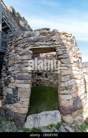Su Nuraxi est un site archéologique nuragique situé à Barumini, en Sardaigne, en Italie Banque D'Images