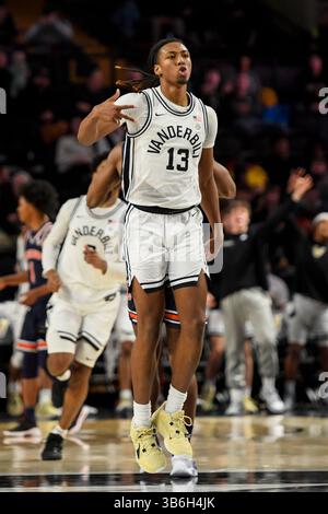 17 janvier 2024 le garde des Vanderbilt Commodores Malik Presley (13 ans) célèbre un Made Three contre les Auburn Tigers lors de la deuxième moitié d'un match de basket-ball de la NCAA entre les Auburn Tigers et les Vanderbilt Commodores au Memorial Gym à Nashville Tennessee. (Crédit photo obligatoire : Steve Roberts/CSM) (crédit image : © Steve Roberts/Cal Sport Media/CSM via ZUMA Press Wire) Banque D'Images
