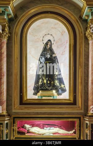 Intérieur de l'église paroissiale de Montanejos, dédiée à l'apôtre Santiago, saint patron de la ville, 18ème siècle, Castello, Communauté valencienne. Banque D'Images