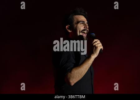 3 mai 2023, Pompéi, Salerne, Italie : Ignazio Boschetto de il Volo se produit lors de ''Tutti per uno - Capolavoro Tour'' live à l'amphithéâtre romain le 17 juillet 2024 à Pompéi, Italie (crédit image : © Francesco Luciano/ZUMA Press Wire) Banque D'Images