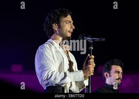 3 mai 2023, Pompéi, Salerne, Italie : Gianluca Ginoble de il Volo se produit lors de ''Tutti per uno - Capolavoro Tour'' live à l'amphithéâtre romain le 17 juillet 2024 à Pompéi, Italie (crédit image : © Francesco Luciano/ZUMA Press Wire) Banque D'Images