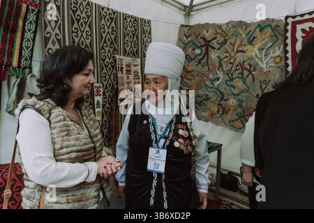 La photo a été prise au Festival international du tapis à Icherisheher. Bakou, Azerbaïdjan. 03.05.2025. Banque D'Images