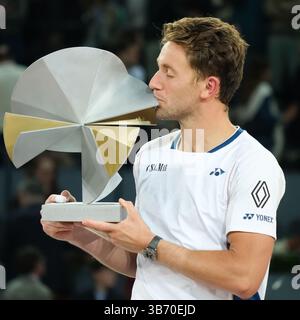 Casper Ruud de Norvège après sa victoire dans la finale masculine en simple lors du tournoi Mutua Madrid Open 2025 célébré à la Caja Magica le 0 mai Banque D'Images