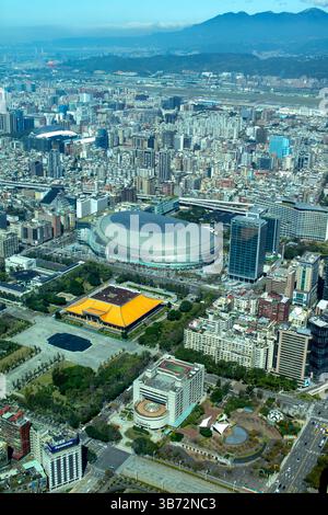 Vue sur Taipei depuis la tour Taipei 101 Banque D'Images