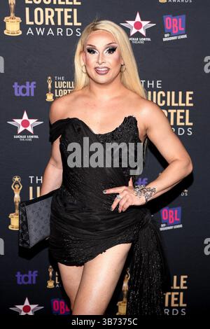 New York, États-Unis. NY. 04 mai 2025. Jan Sport aux arrivées pour les Lucille Lortel Awards 2025, Jack H. Skirball Center for the Performing Arts, New York, NY, le 4 mai 2025. Crédit : Manoli Figetakis/Everett Collection/Alamy Live News Banque D'Images