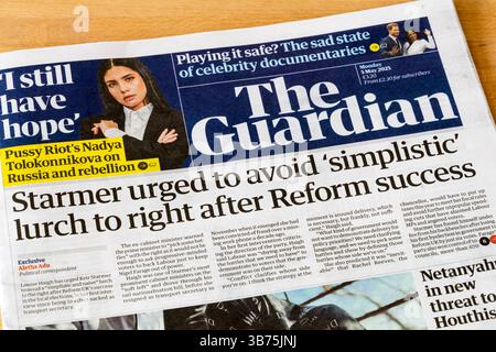 5 mai 2025. En première page du Guardian, on peut lire Starmer exhorté à éviter les sauts « simplistes » juste après le succès de la réforme. Banque D'Images