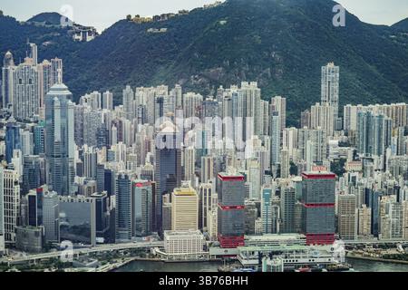 Horizon de Hong Kong visible depuis l'observatoire du Sky100. Lieu de tournage : région administrative spéciale de Hong Kong Banque D'Images