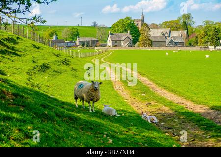 Le joli village de Crosby Ravensworth dans la vallée d'Eden, Cumbria Banque D'Images