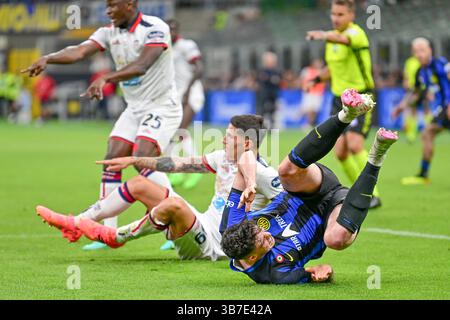14 avril 2024, Milan, Null, Italie : Milan, Italie. 14 avril 2024. Alessandro Bastoni (95) de l'Inter a vu lors du match de Serie A entre l'Inter et Cagliari à Giuseppe Meazza à Milan. (Crédit image : © Gonzales photo/Gonzales photo via ZUMA Press) Banque D'Images