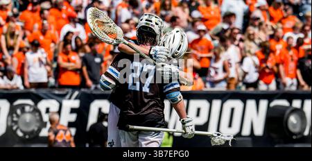 26 mai 2024, Philadelphie, Pennsylvanie, États-Unis : Tuft célèbre avoir remporté le match de crosse de la NCAA Division III National Championship de Tufts contre le Rochester Institute of Technology au Lincoln Financial Field à Philadelphie, Pennsylvanie, le 26 mai 2024. Tufts a gagné 18-14. Scott Serio/Cal Sport Media (crédit image : Banque D'Images
