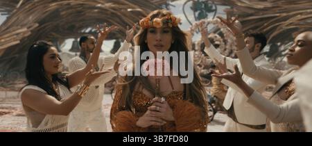 DATE DE SORTIE : 16 février 2024. TITRE : C'est moi ... maintenant. STUDIO : MGM. RÉALISATEUR : Dave Meyers. INTRIGUE : coïncidant avec la sortie de son album du même nom, cette odyssée narrative raconte l'histoire du voyage de Jennifer Lopez vers l'amour à travers ses propres yeux. EN VEDETTE : JENNIFER LOPEZ. (Crédit image : © MGM/Entertainment Pictures/ZUMAPRESS.com) Banque D'Images