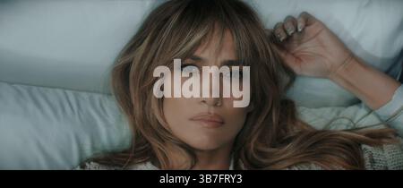 DATE DE SORTIE : 16 février 2024. TITRE : C'est moi ... maintenant. STUDIO : MGM. RÉALISATEUR : Dave Meyers. INTRIGUE : coïncidant avec la sortie de son album du même nom, cette odyssée narrative raconte l'histoire du voyage de Jennifer Lopez vers l'amour à travers ses propres yeux. EN VEDETTE : JENNIFER LOPEZ. (Crédit image : © MGM/Entertainment Pictures/ZUMAPRESS.com) Banque D'Images