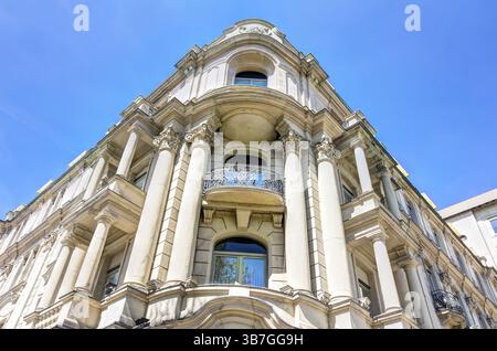 Architecture historique dans le centre-ville de Wiesbaden en Allemagne Banque D'Images