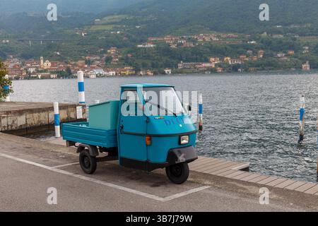 MONTE ISOLA, ITALIE - 22 MAI 2024 : Old Piaggio APE car- Albenga, Savona, Ligurie, Italie Banque D'Images