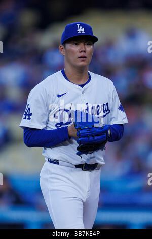 7 mai 2024, Los Angeles, Californie, États-Unis : lanceur de départ, Yoshinobu Yamamoto #18 des Dodgers de Los Angeles lors de leur match de saison régulière MLB contre les Marlins de Miami le mardi 7 mai 2024 au Dodger Stadium de Los Angeles, Californie. Les Dodgers battent Marlins, 8-2. DOUGLAS CUELLAR/PI (crédit image : © PI via ZUMA Press Wire) Banque D'Images