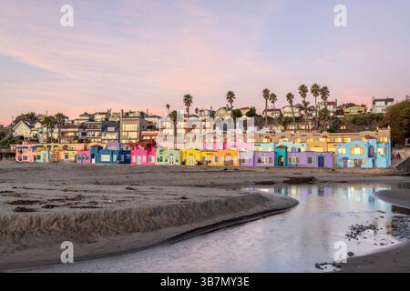 Lever du soleil depuis la plage de Capitola Banque D'Images