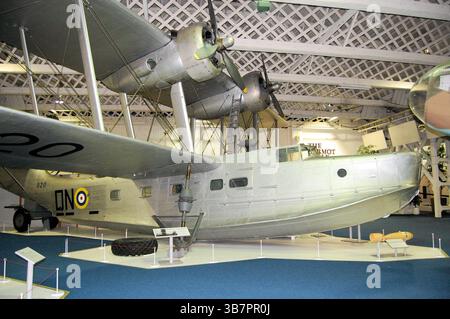 Le dernier hydravion Supermarine Stranraer, exposé au musée de la RAF à Londres Banque D'Images