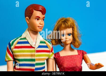 Étui pour poupée Barbie & Midge vintage 1963