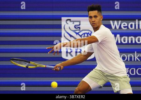 7 février 2024, Dallas, Texas, États-Unis : Dallas, Texas, États-Unis : le joueur de tennis américain Michael Mmoh en action lors de l'Open de Dallas au Styslinger/ALTEC Tennis Center sur le campus de l'Université méthodiste du Sud le mercredi 7 février 2024. (Crédit image : © Javier Vicencio/ZUMA Press Wire) Banque D'Images