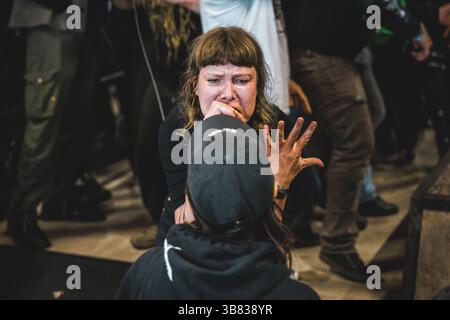 Tilburg, pays-Bas. 20 avril 2025. Le groupe hollandais OUST donne un concert lors du festival de metal néerlandais Roadburn Festival 2025 à Tilburg. Banque D'Images