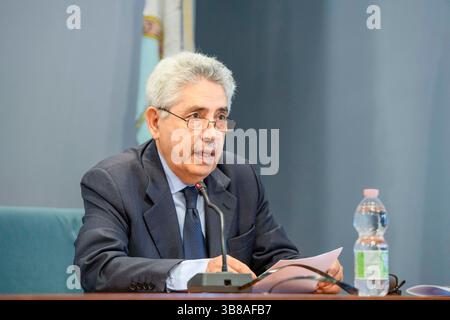 26 juin 2023, Rome, Italie : ABDELLAH REDOUANE, Secrétaire général du Centre culturel islamique d'Italie, lors de la présentation du livre "L'amour qui danse", sur l'histoire de Rumi, poète et maître soufi, dans la salle de conférence de la Grande Mosquée de Rome. Selon le rapport de la Fondation ISMU sur les migrations 2023, au 1er janvier 2023, il y avait environ 5 millions et 775 000 étrangers présents en Italie, soit 55 000 de moins qu'à la même date en 2022, le bilan démographique montre une croissance significative de la population étrangère résidant en Italie et, cependant, la compon irrégulière Banque D'Images
