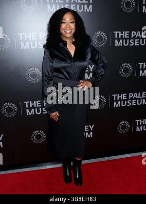 New York, États-Unis. 07 mai 2025. Shonda Rhimes assiste à PaleyLive : 20e anniversaire de Shondaland au Paley Museum de New York, NY, le 7 mai 2025 © Steven Bergman/AFF-USA.COM crédit : AFF/Alamy Live News Banque D'Images