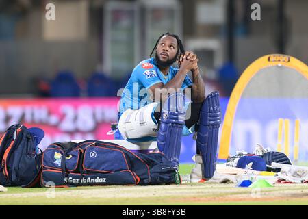 22 avril 2024, Chennai, Tamilnadu, Inde : Chennai 22 avril 2024 - Kyle Mayers de Lucknow Super Giants aux séances d'entraînement à la veille du match IPL2024,T20 entre les Super Kings de Chennai et les Super Giants de Lucknow au stade M.A. Chidambaram à Chennai, en Inde. (Crédit image : © Vikram Chandrasekar via ZUMA Press Wire) Banque D'Images