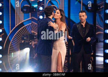 31 mars 2022, Naples, Italie : Elisabetta Gregoraci, Rosario Morra et Luigi Esposito (Gigi e Ross) assistent au premier épisode de la célèbre comédie "Mad in Italy" à l'auditorium RAI de Naples. (Crédit image : © Francesco Cigliano/SOPA images via ZUMA Press Wire) Banque D'Images
